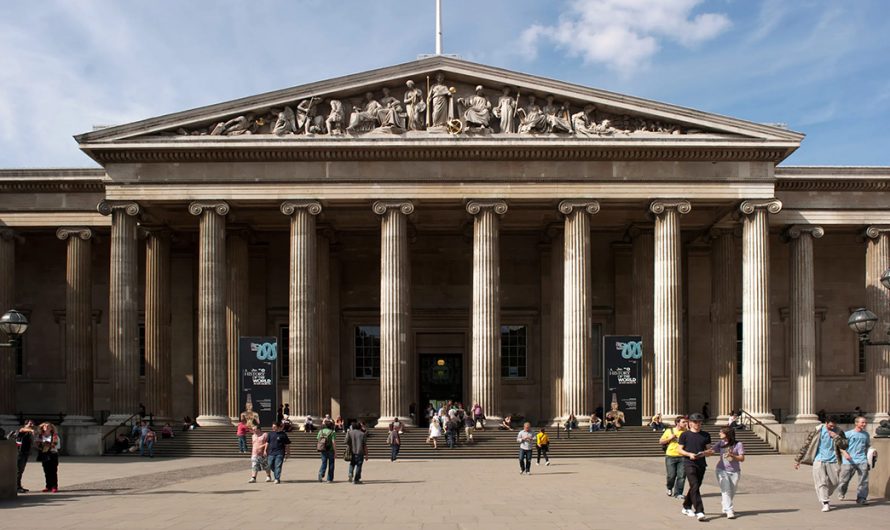 The Ultimate Guide to the British Museum: Must-See Exhibits, Routes, and Practical Tips